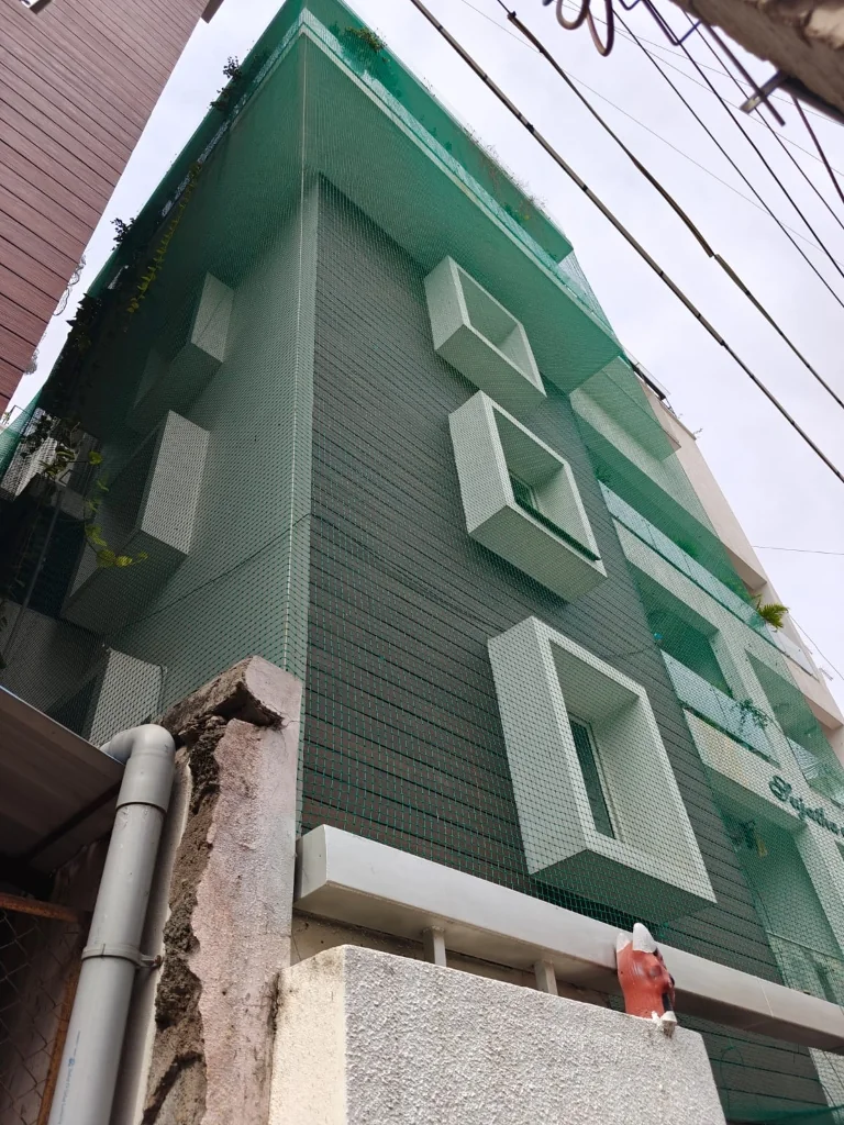 Building Facade Duct Area Netting
